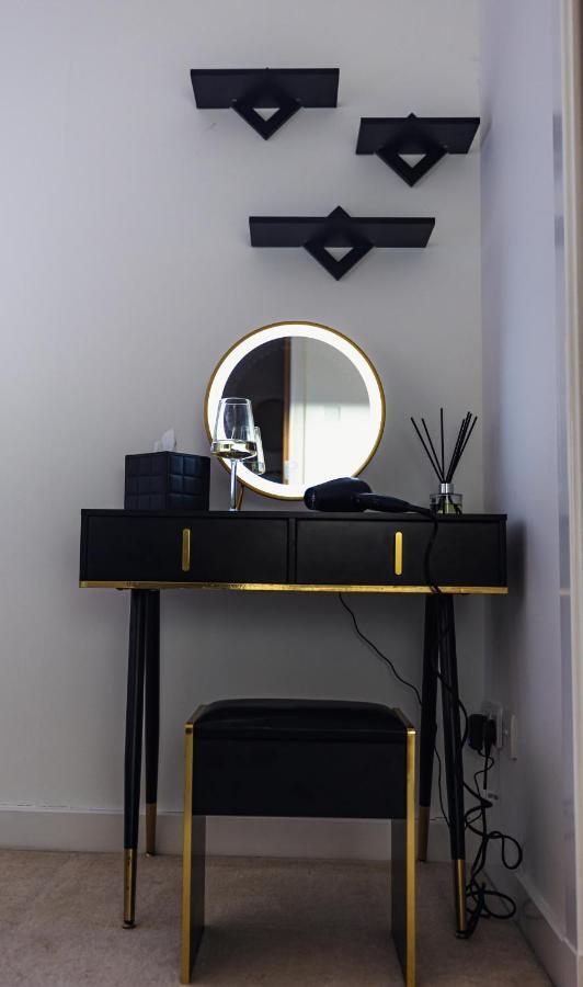 The Skyline Suite - *Private Balcony* *Views* Glasgow Eksteriør bilde